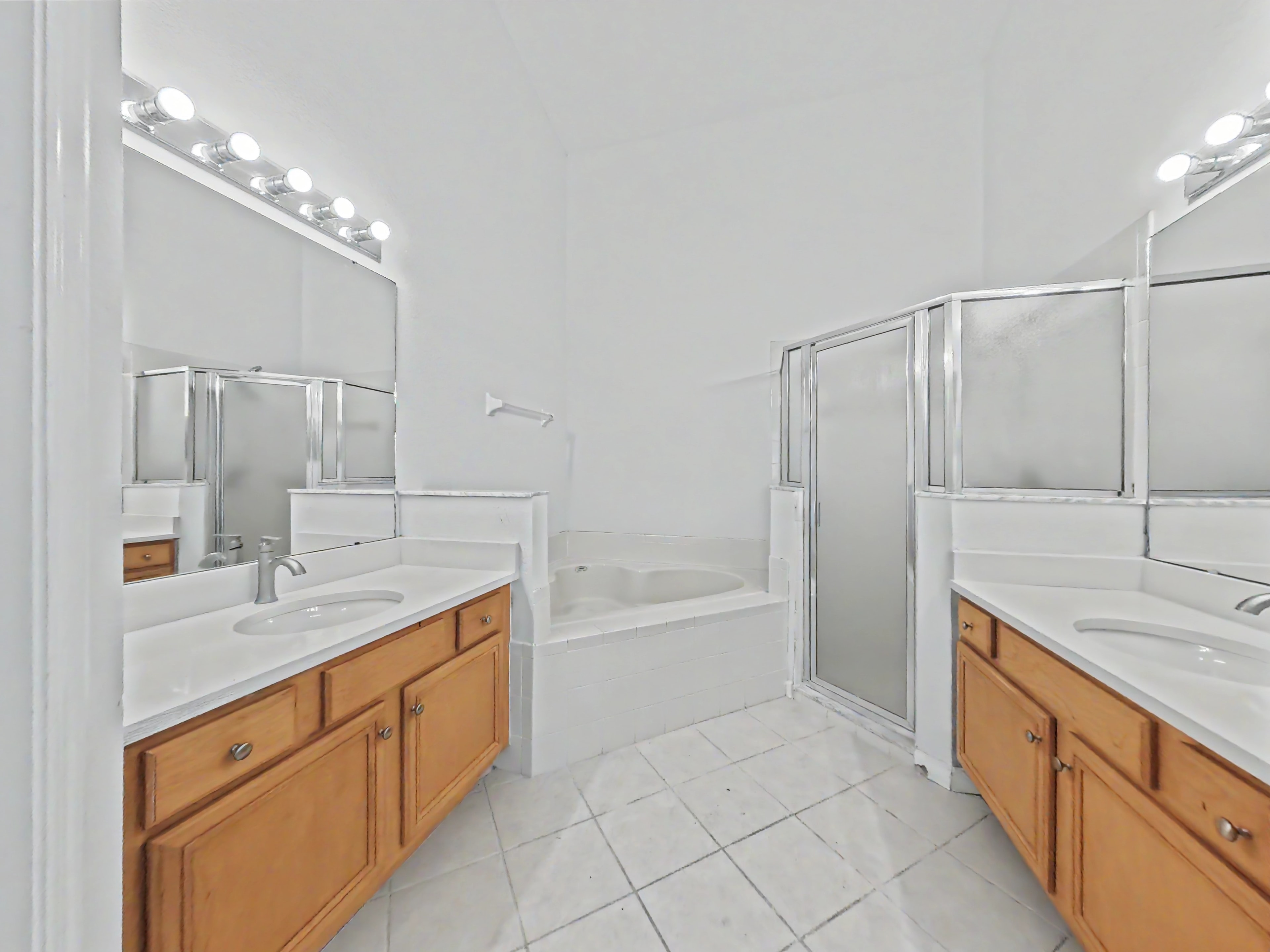 Interior Bathroom — Orange County, FL | Horizon Peak Media
